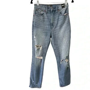 Nwt Abercrombie & Fitch Ultra High Rise Mom Jeans Thrashed Denim Womens 26 2R